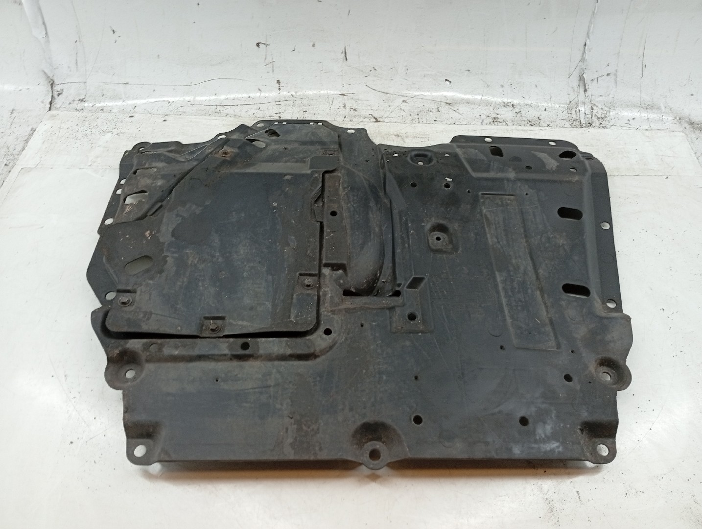 Proteção inferior de carroçaria MITSUBISHI ASX (GA_W_) | 09 -  Imagem-2