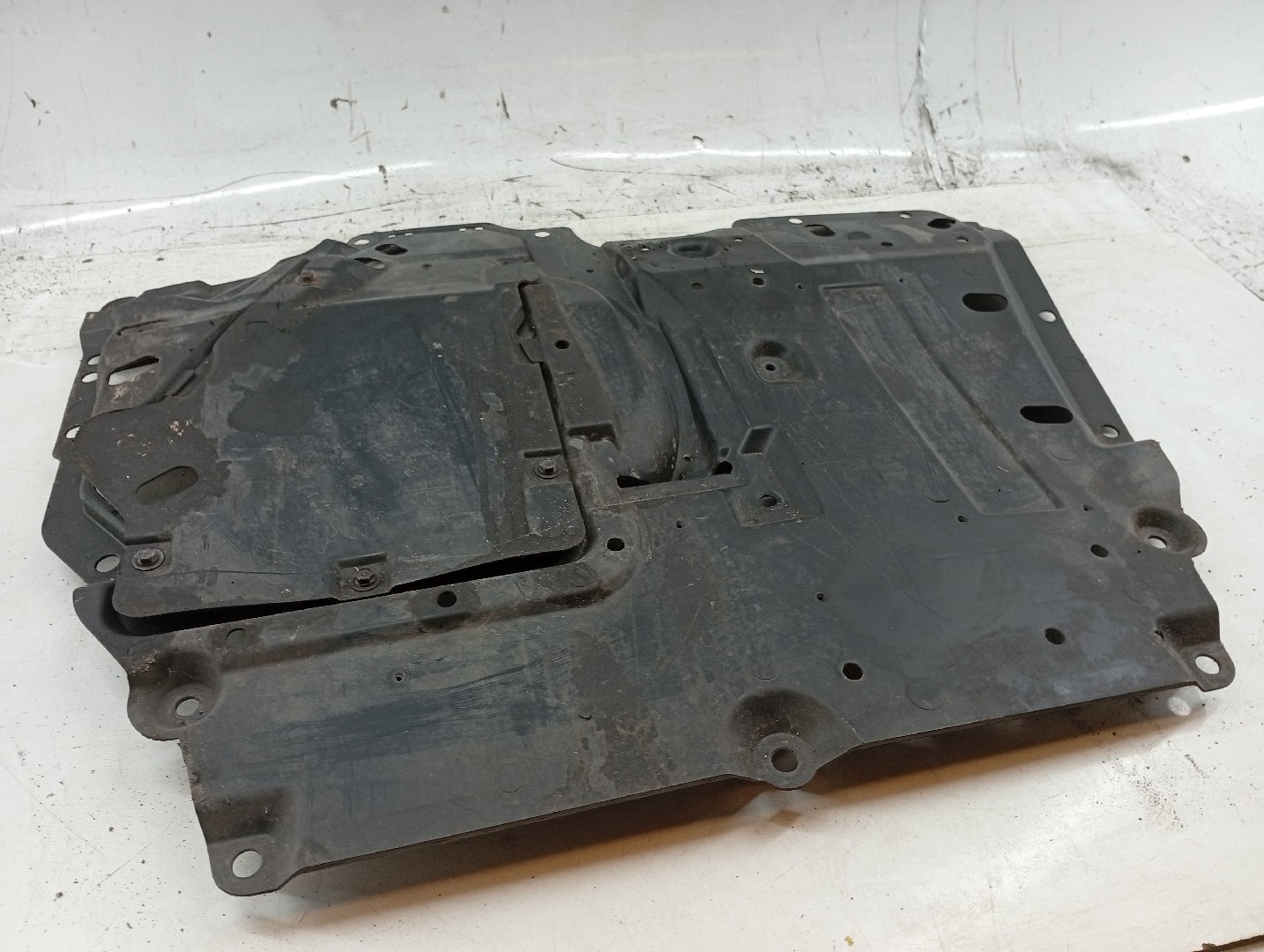 Proteção inferior de carroçaria MITSUBISHI ASX (GA_W_) | 09 -  Imagem-3