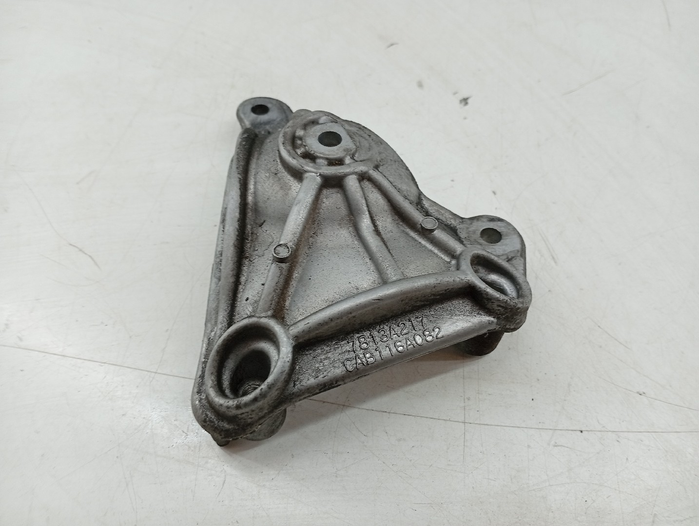 Suporte de Compressor de Ar Condicionado MITSUBISHI ASX (GA_W_) | 09 - 