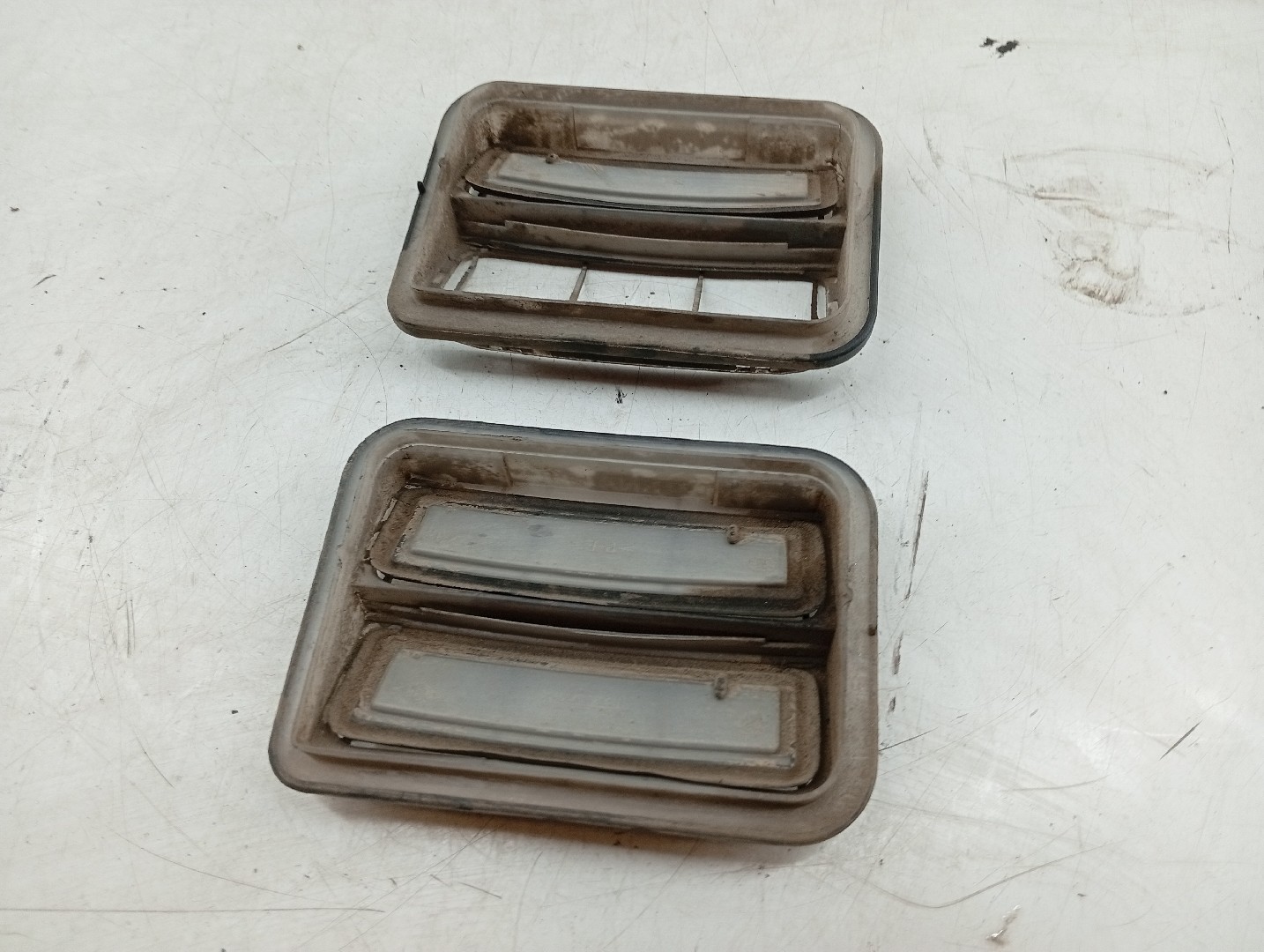 Painel de Ventilação da Carroceria RENAULT MEGANE I (BA0/1_) | 95 - 04