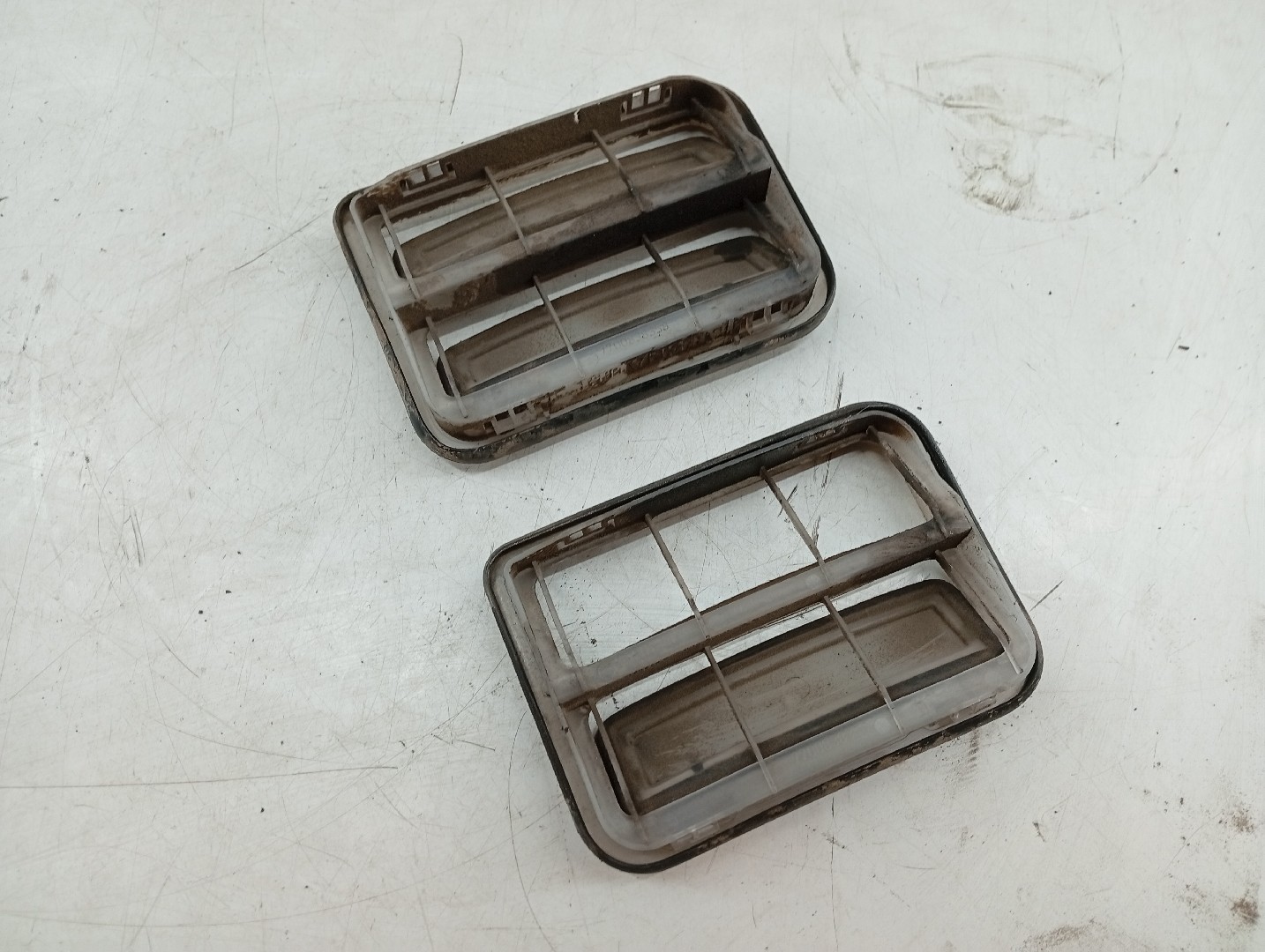 Painel de Ventilação da Carroceria RENAULT MEGANE I (BA0/1_) | 95 - 04 Imagem-4