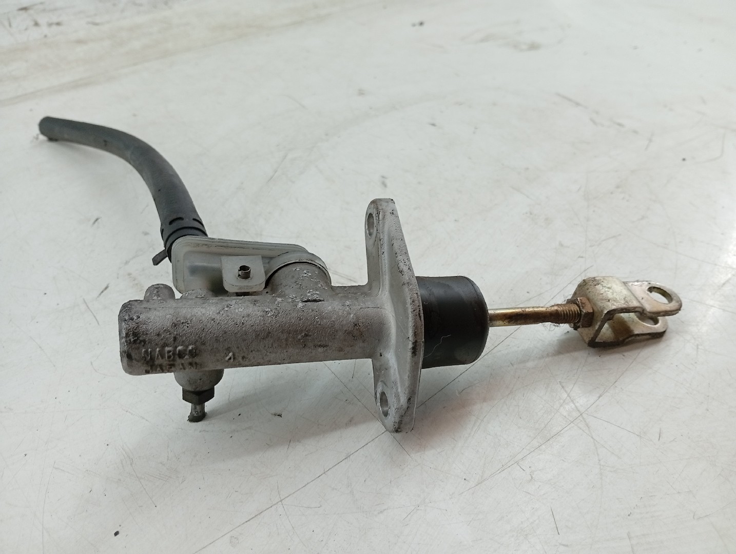 Cilindro mestre MITSUBISHI SPACE STAR Veículo multiuso (DG_A) | 98 - 04 Imagem-1