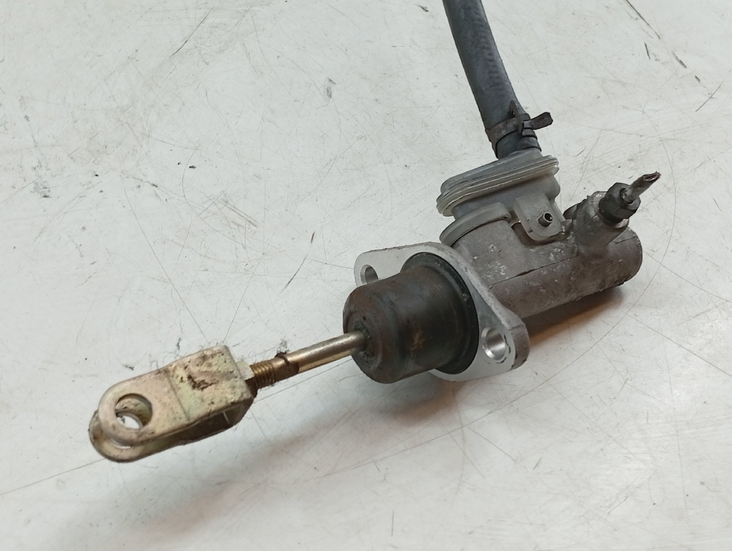 Cilindro mestre MITSUBISHI SPACE STAR Veículo multiuso (DG_A) | 98 - 04 Imagem-3