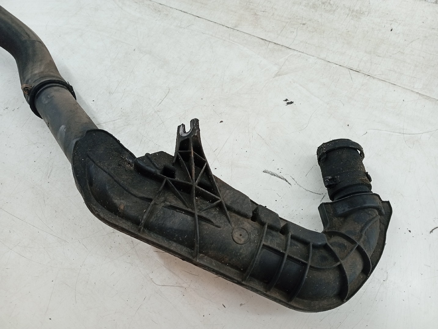 Tubagem do Intercooler FORD S-MAX (WA6) | 06 - 14 Imagem-4