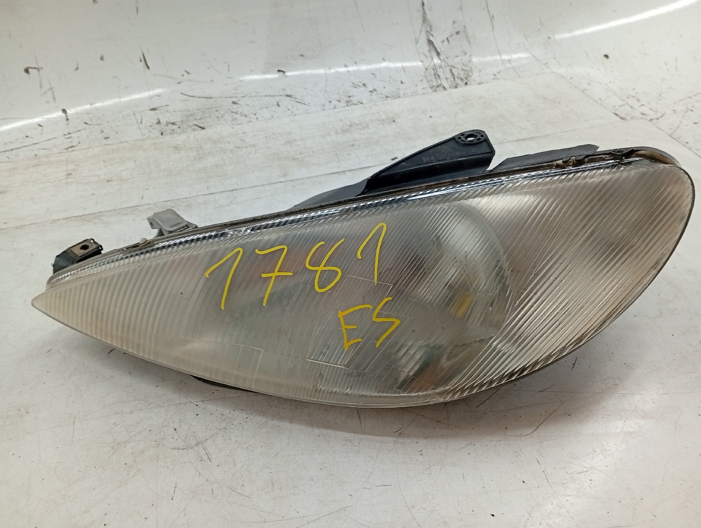 Faro Izq PEUGEOT 206 Hatchback (2A/C) | 98 - 12