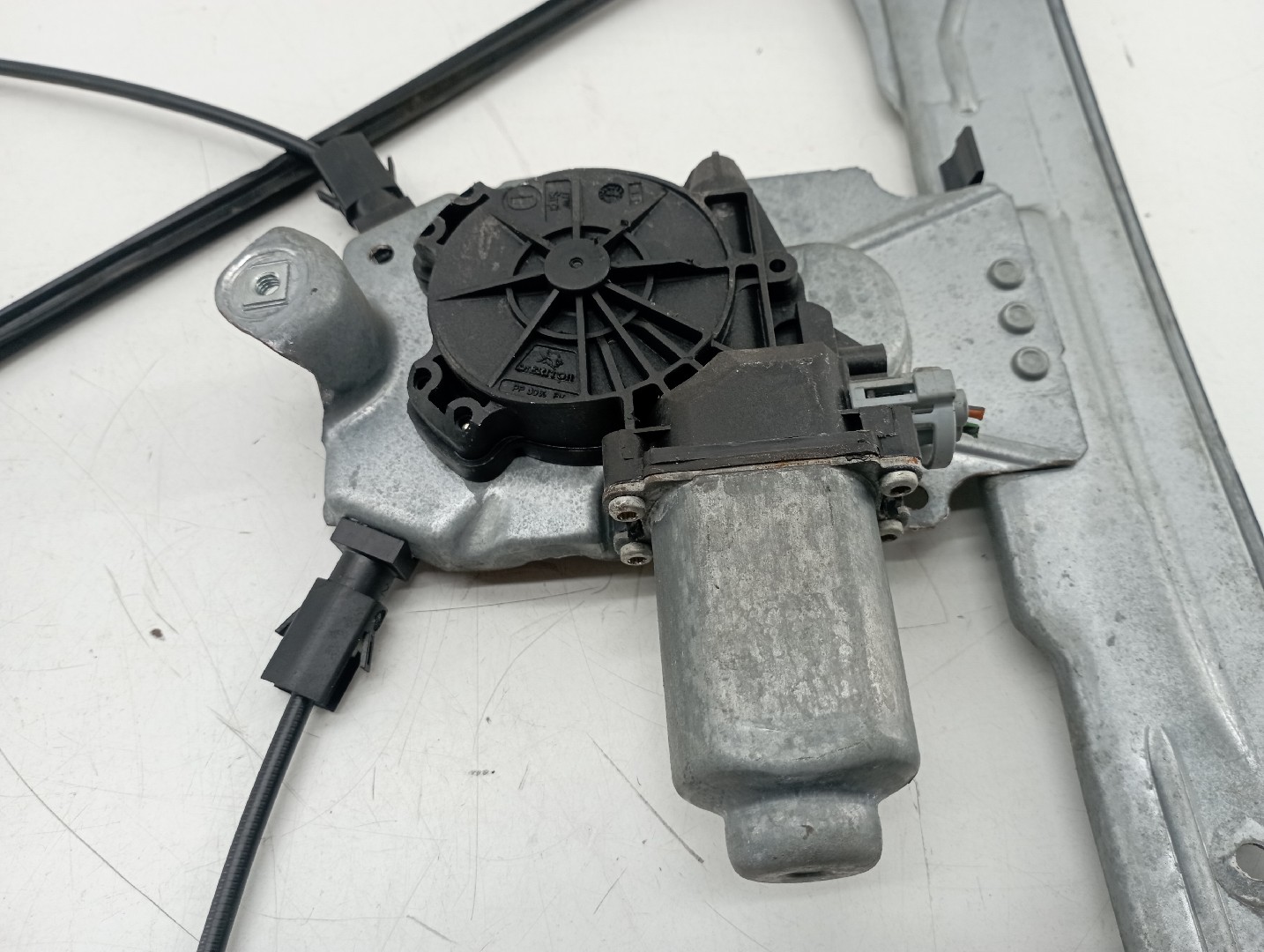 Motor e elevador de vidro frente esquerdo RENAULT CLIO III (BR0/1, CR0/1) | 05 -  Imagem-4