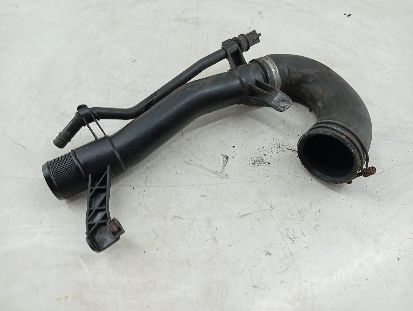 Tubagem do Intercooler OPEL VECTRA C Combi (Z02) | 03 - 09 Imagem-3