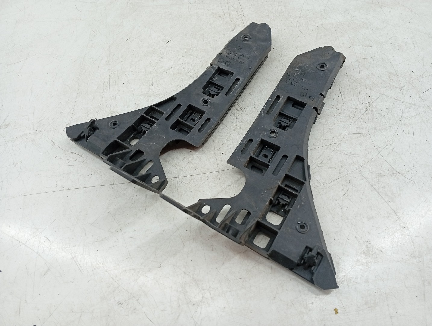 Suporte de montagem de para-choques OPEL VECTRA C Combi (Z02) | 03 - 09 Imagem-1