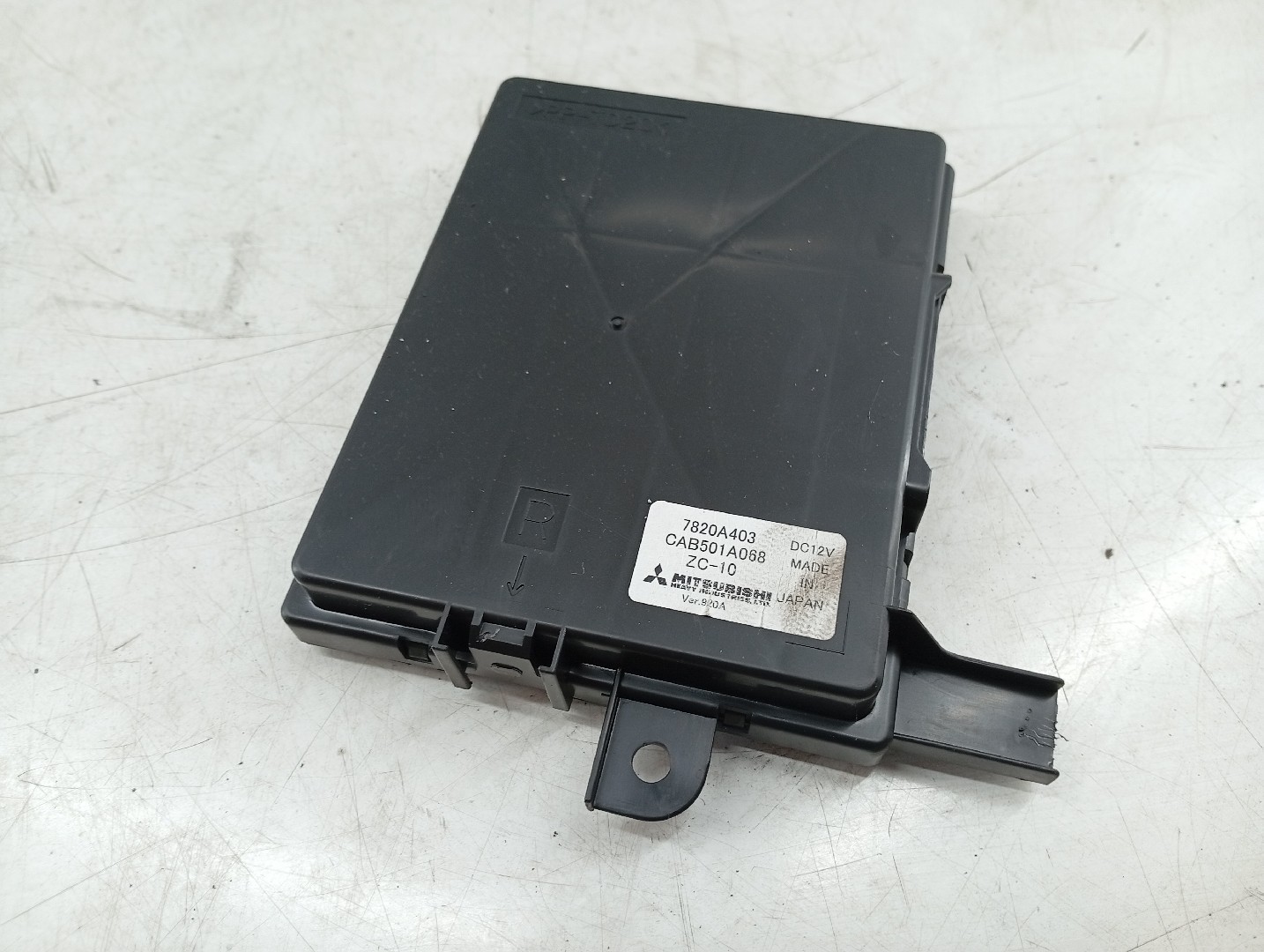 Módulo climatronic MITSUBISHI ASX (GA_W_) | 09 - 