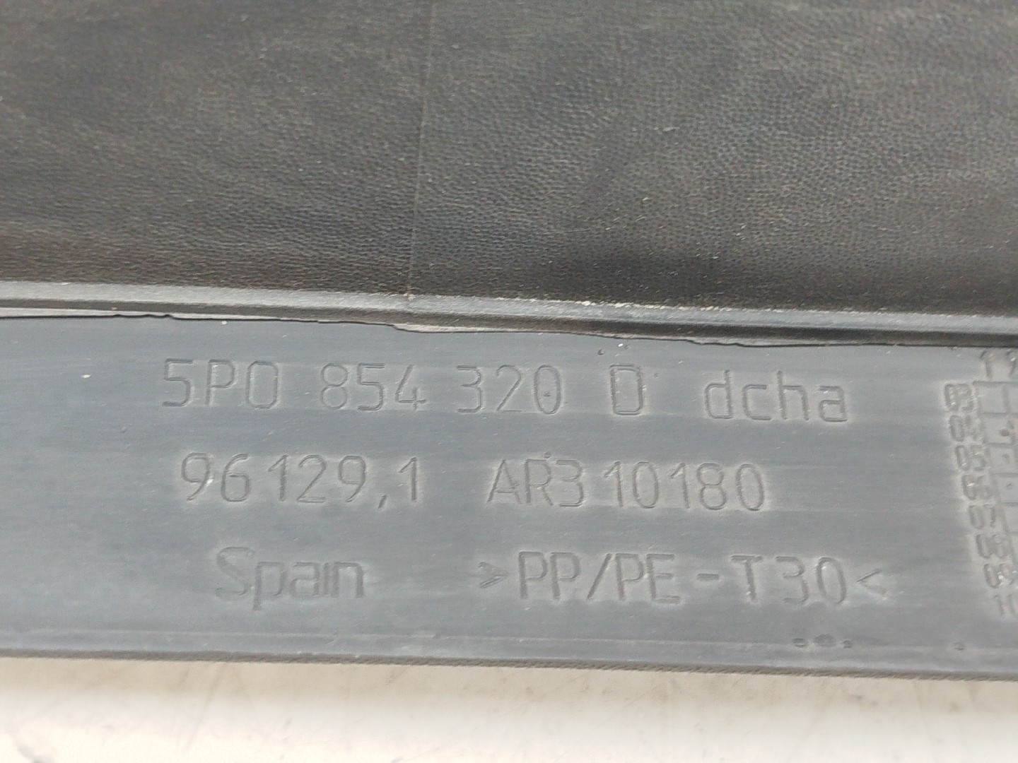 Acabamento de Para-brisas SEAT TOLEDO III (5P2) | 04 - 09 Imagem-2