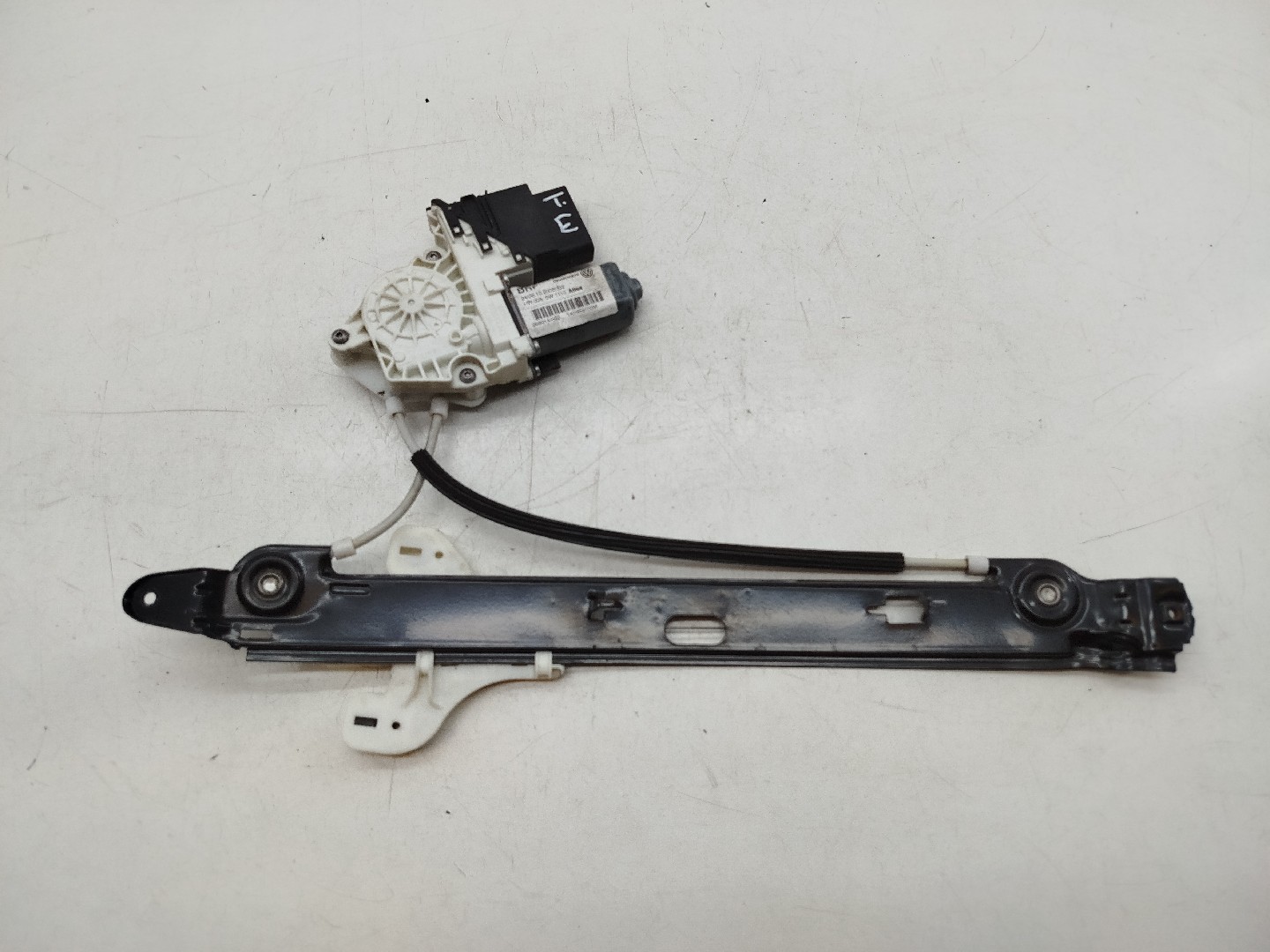 Motor e elevador de vidro trás esquerdo SEAT TOLEDO III (5P2) | 04 - 09