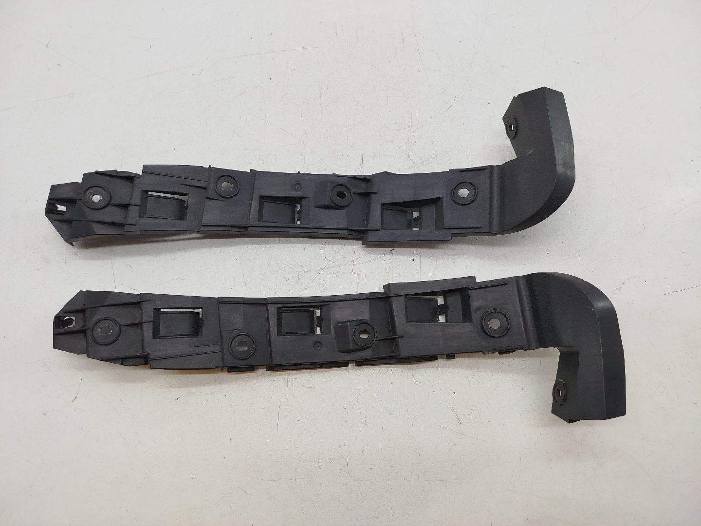 Guia de para-choques SEAT TOLEDO III (5P2) | 04 - 09
