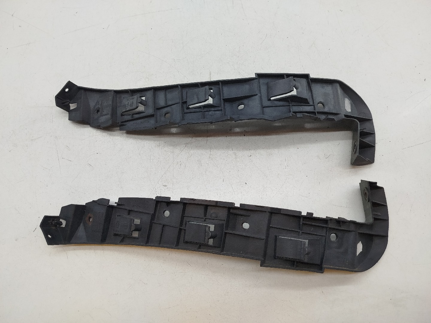 Guia de para-choques SEAT TOLEDO III (5P2) | 04 - 09 Imagem-5