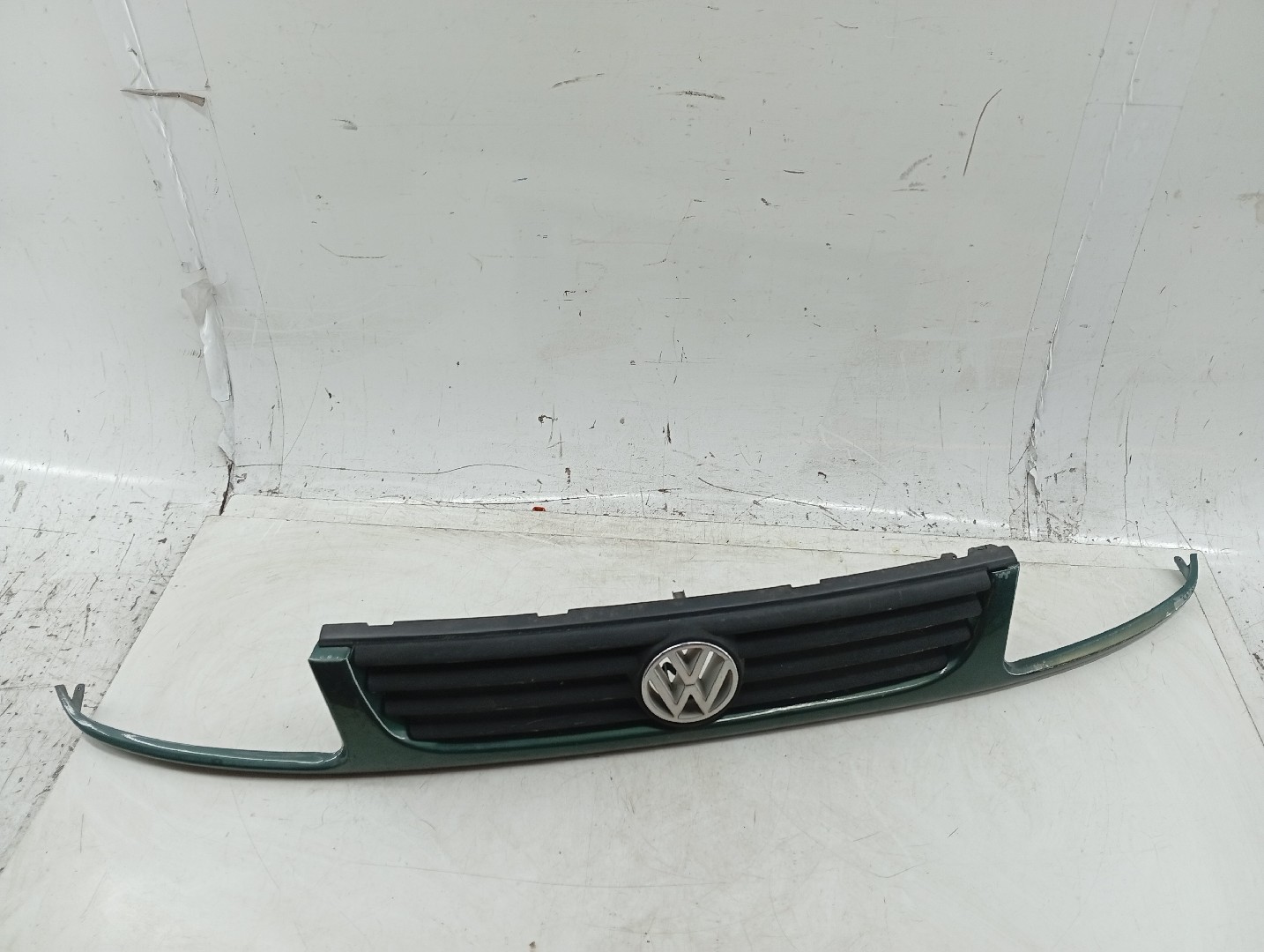 Grelha da Frente VOLKSWAGEN POLO (6N1) | 94 - 99 Imagem-2