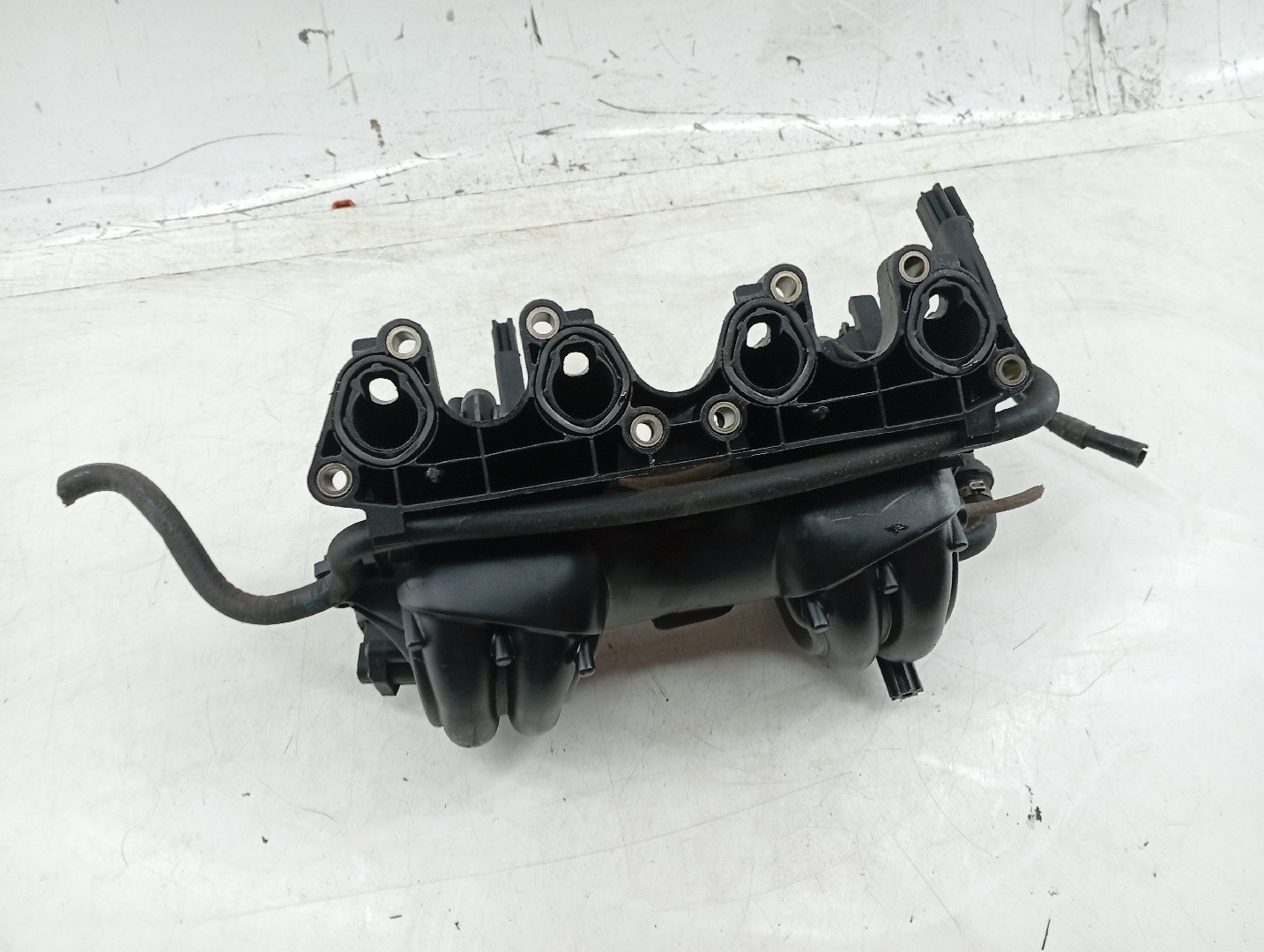 Coletor de admissão VOLKSWAGEN POLO (6N1) | 94 - 99 Imagem-3