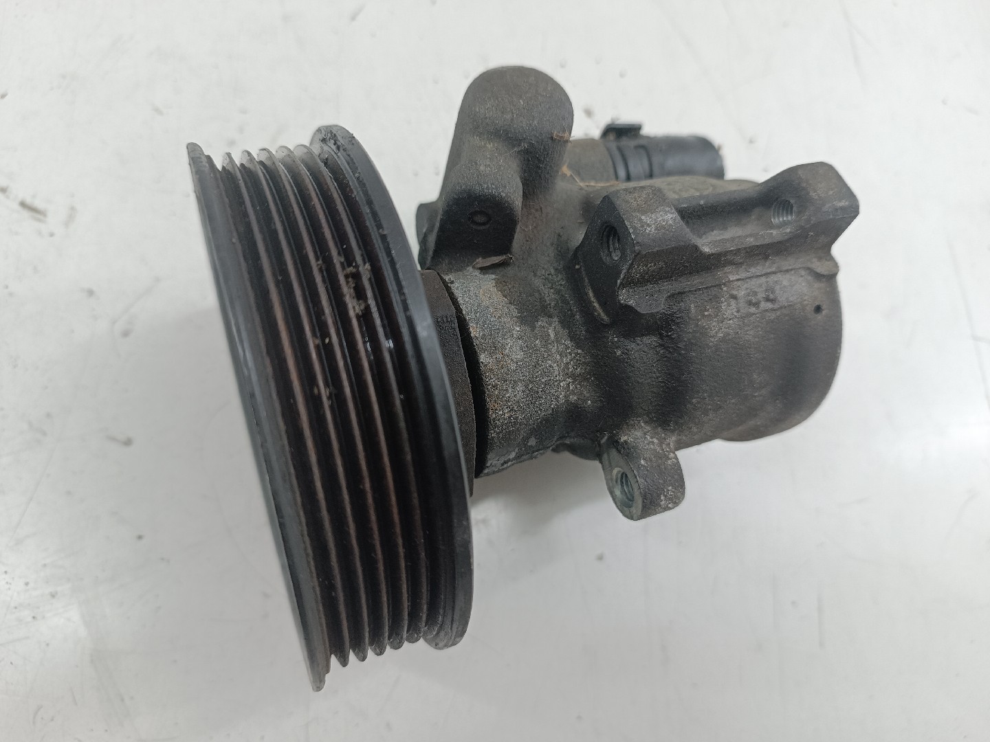 Bomba de direçao assistida VOLKSWAGEN POLO (6N1) | 94 - 99