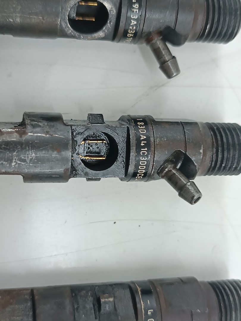 Conjunto Injectores RENAULT MEGANE II Hatchback Van (KM0/2_) | 03 - 09 Imagem-1