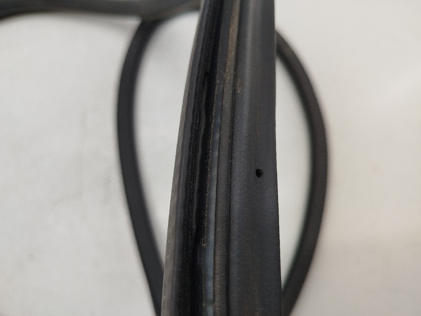 Borracha Da Porta Traseira Direita SEAT TOLEDO III (5P2) | 04 - 09 Imagem-1