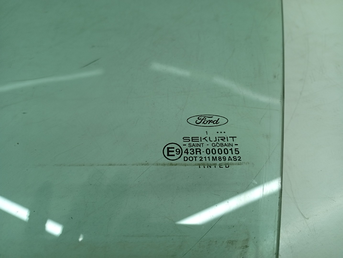 Vidro de Porta Frente Esquerdo FORD FOCUS Caixa/Combi (DNW) | 98 - 05 Imagem-2