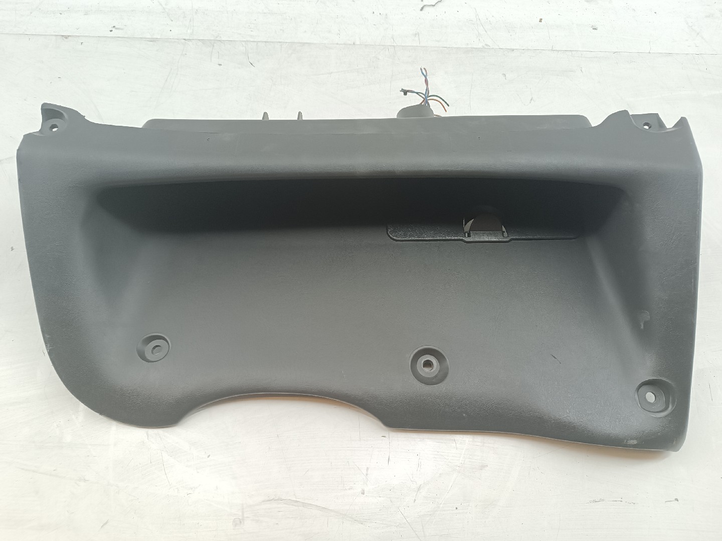 Acabamento inferior do tablier FORD FOCUS Caixa/Combi (DNW) | 98 - 05 Imagem-3