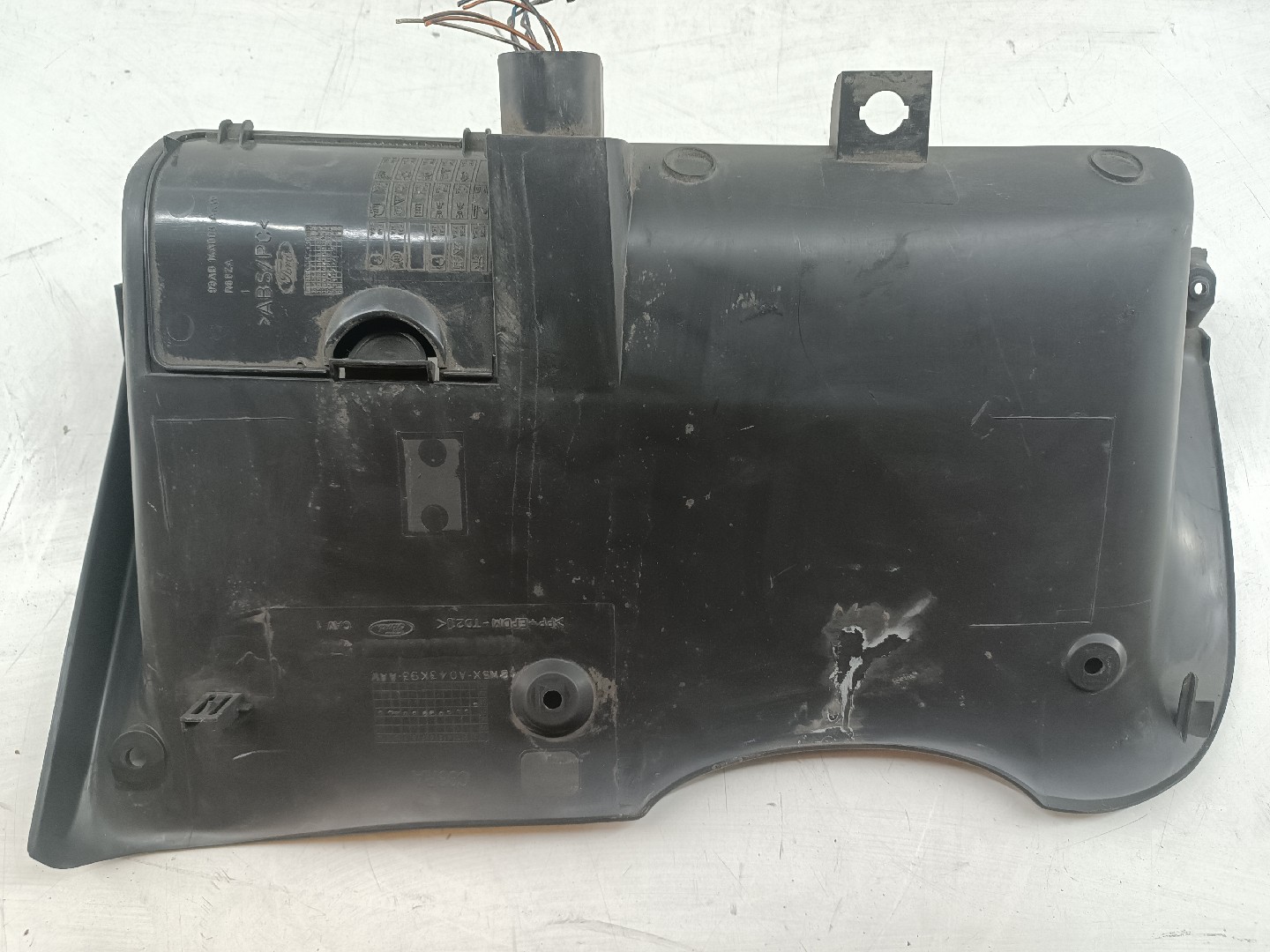 Acabamento inferior do tablier FORD FOCUS Caixa/Combi (DNW) | 98 - 05 Imagem-2