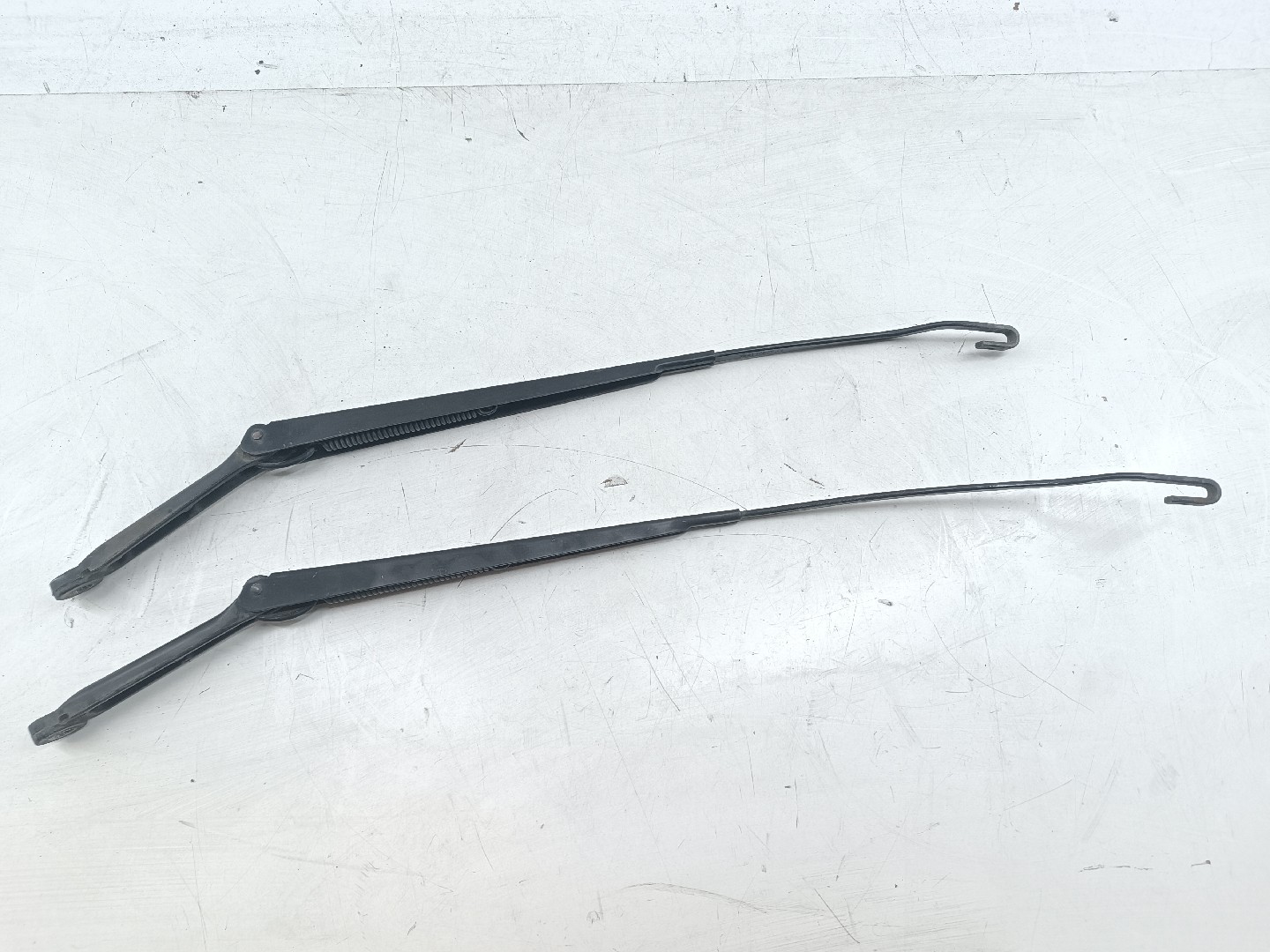 Braços das escovas frente FORD FOCUS Caixa/Combi (DNW) | 98 - 05
