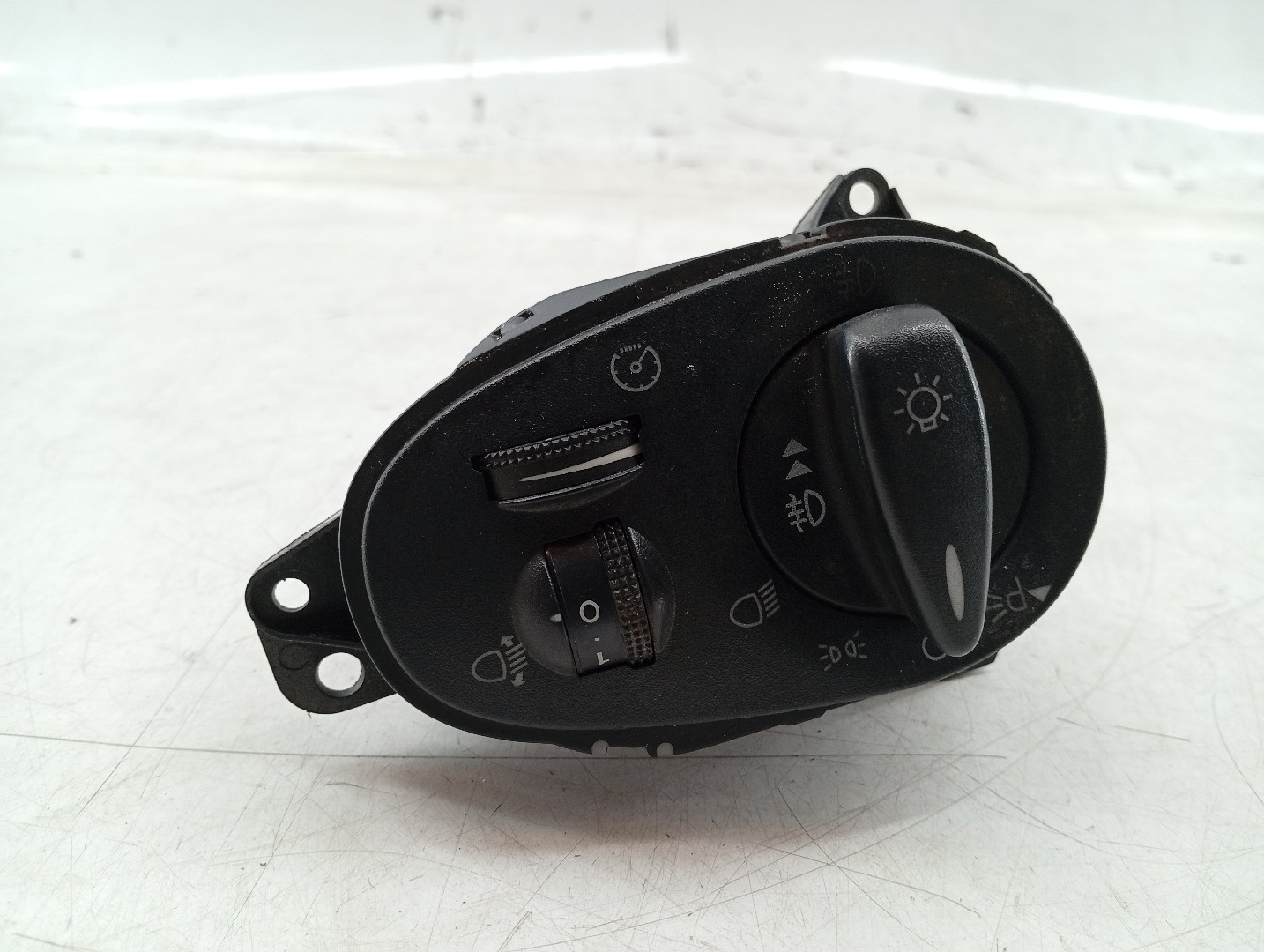 Regulador de luzes FORD FOCUS Caixa/Combi (DNW) | 98 - 05 Imagem-2