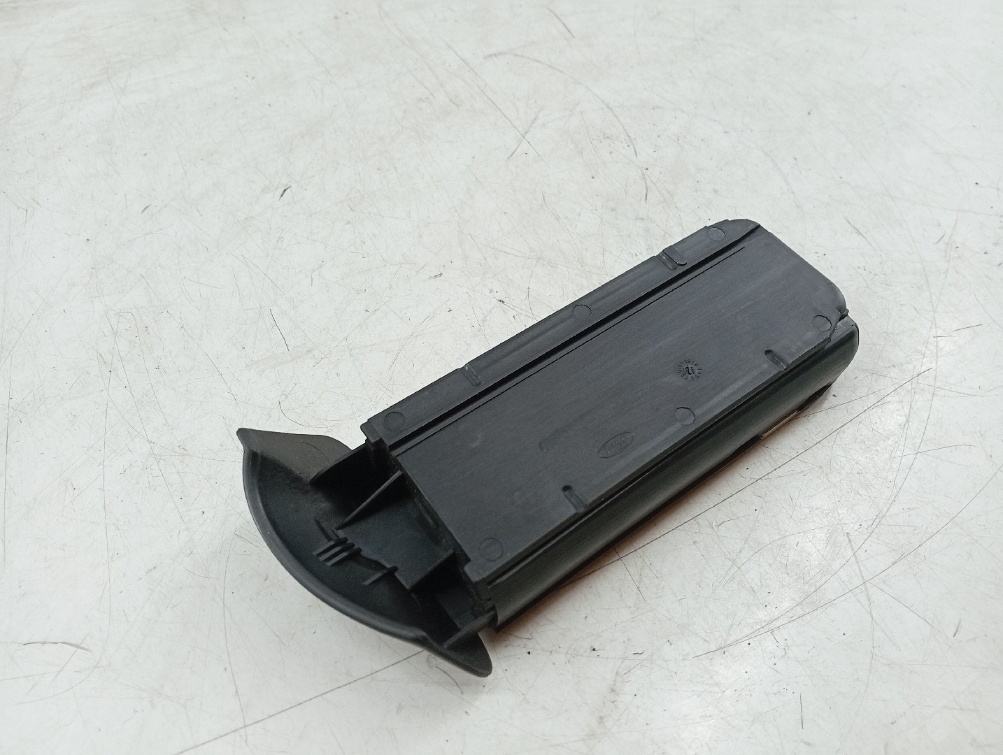 Cinzeiro FORD FOCUS Caixa/Combi (DNW) | 98 - 05 Imagem-2