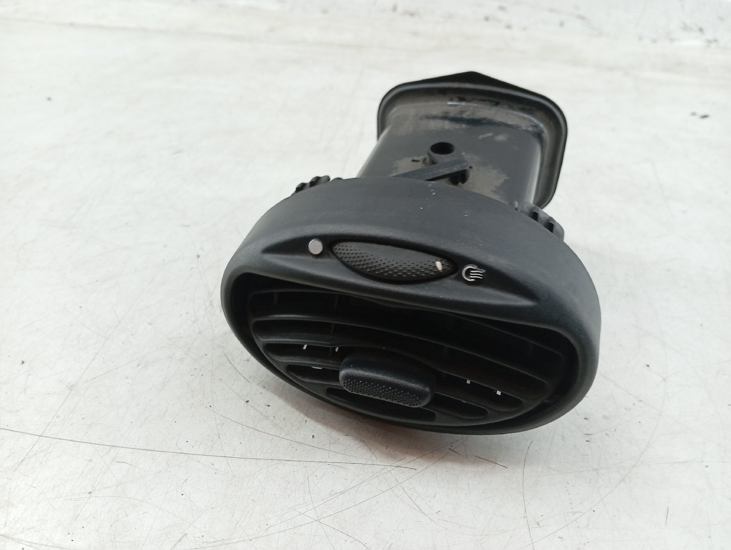 Difusor de ar FORD FOCUS Caixa/Combi (DNW) | 98 - 05 Imagem-2