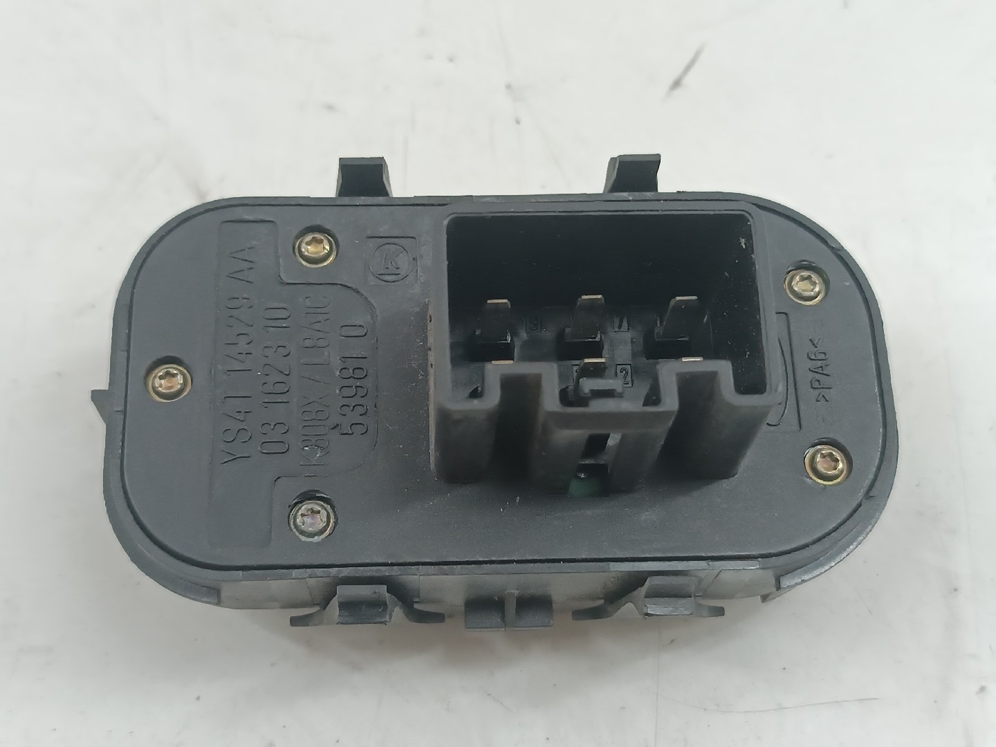 Interruptor Vidros Frente Esquerdo FORD FOCUS Caixa/Combi (DNW) | 98 - 05