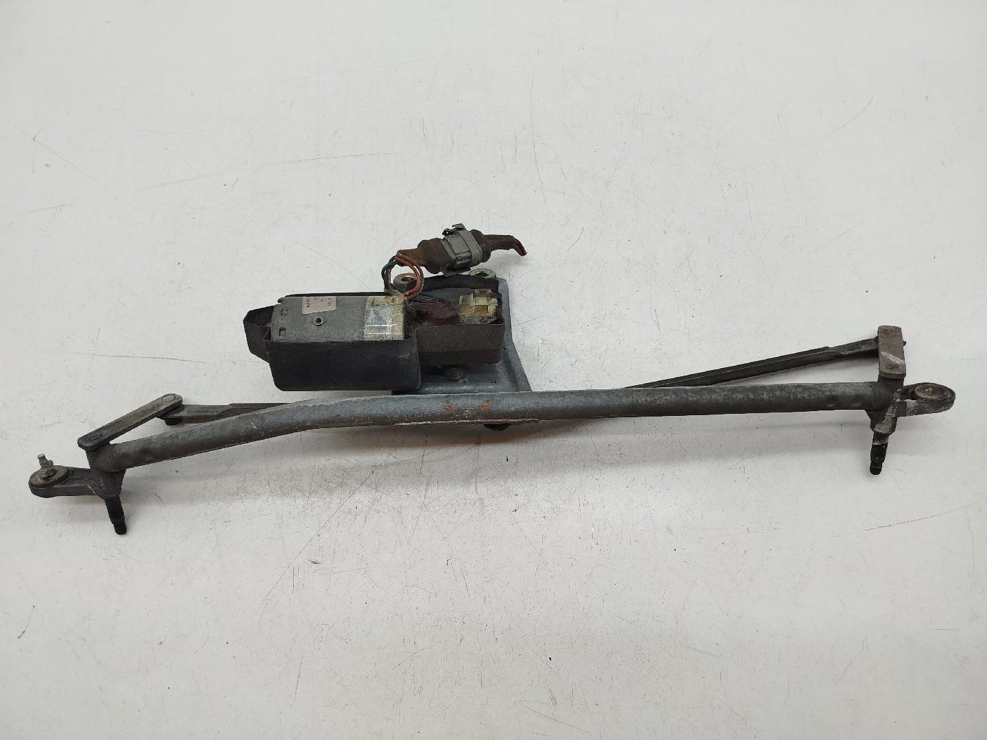 Motor do Limpa Para-Brisas RENAULT CLIO I (B/C57_, 5/357_) | 90 - 98