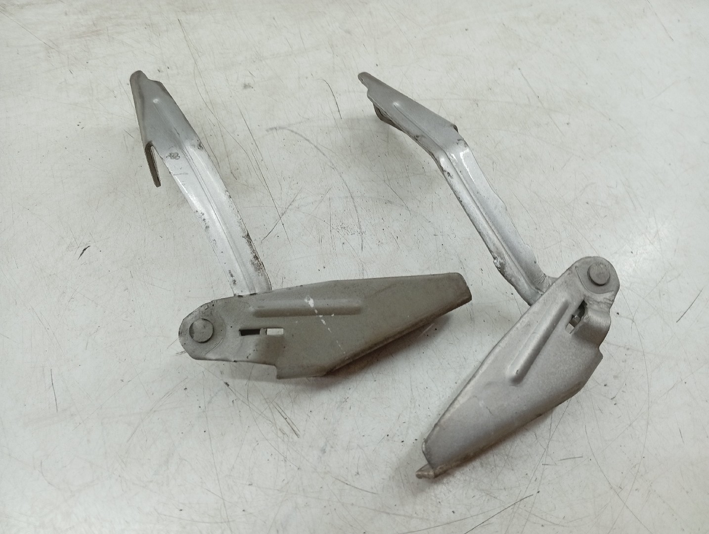 Dobradiças Capot FORD FOCUS Caixa/Combi (DNW) | 98 - 05 Imagem-3