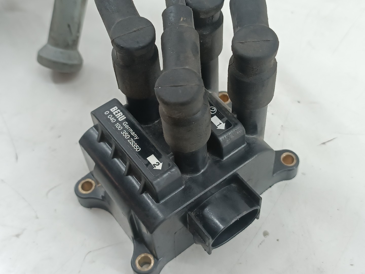 Bobine de ignição FORD FOCUS Caixa/Combi (DNW) | 98 - 05 Imagem-3