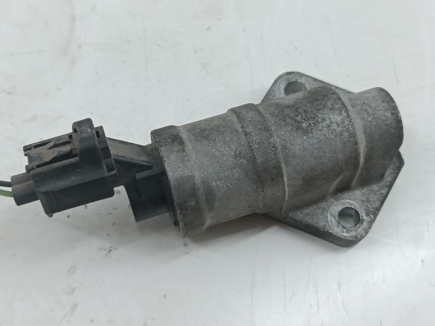 Válvula de regulação do ralenti FORD FOCUS Caixa/Combi (DNW) | 98 - 05