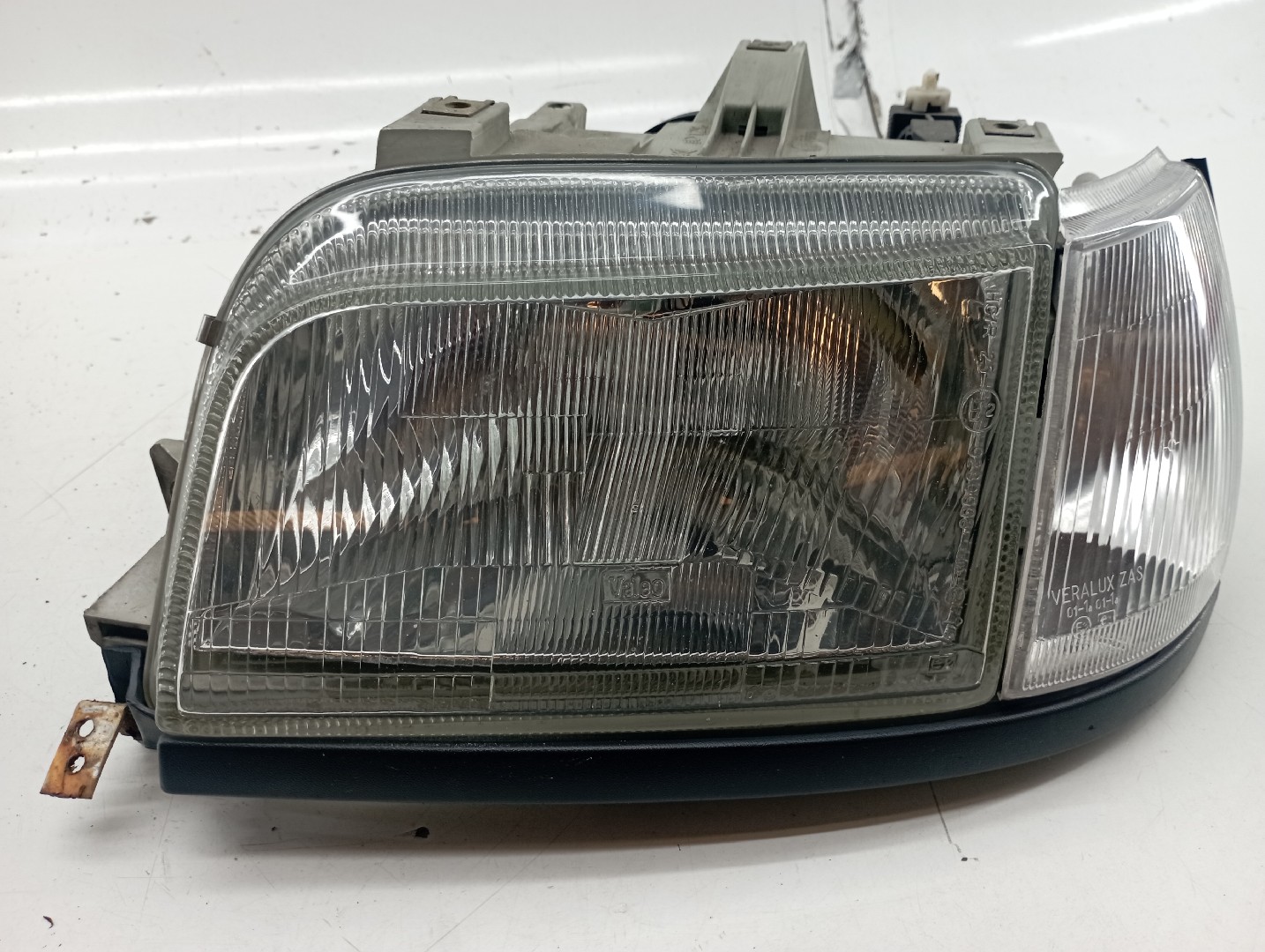 Ótica Esquerda RENAULT CLIO I (B/C57_, 5/357_) | 90 - 98