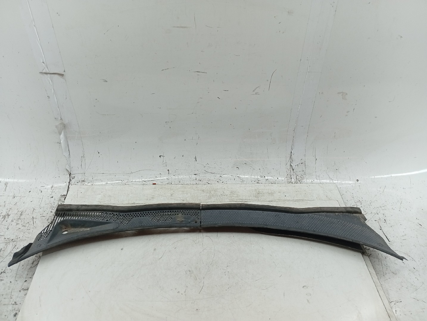 Grelha de torpedo FORD FOCUS Caixa/Combi (DNW) | 98 - 05 Imagem-2