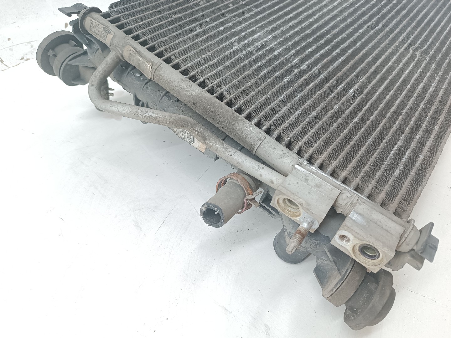 Conjunto de radiadores FORD FOCUS Caixa/Combi (DNW) | 98 - 05 Imagem-2