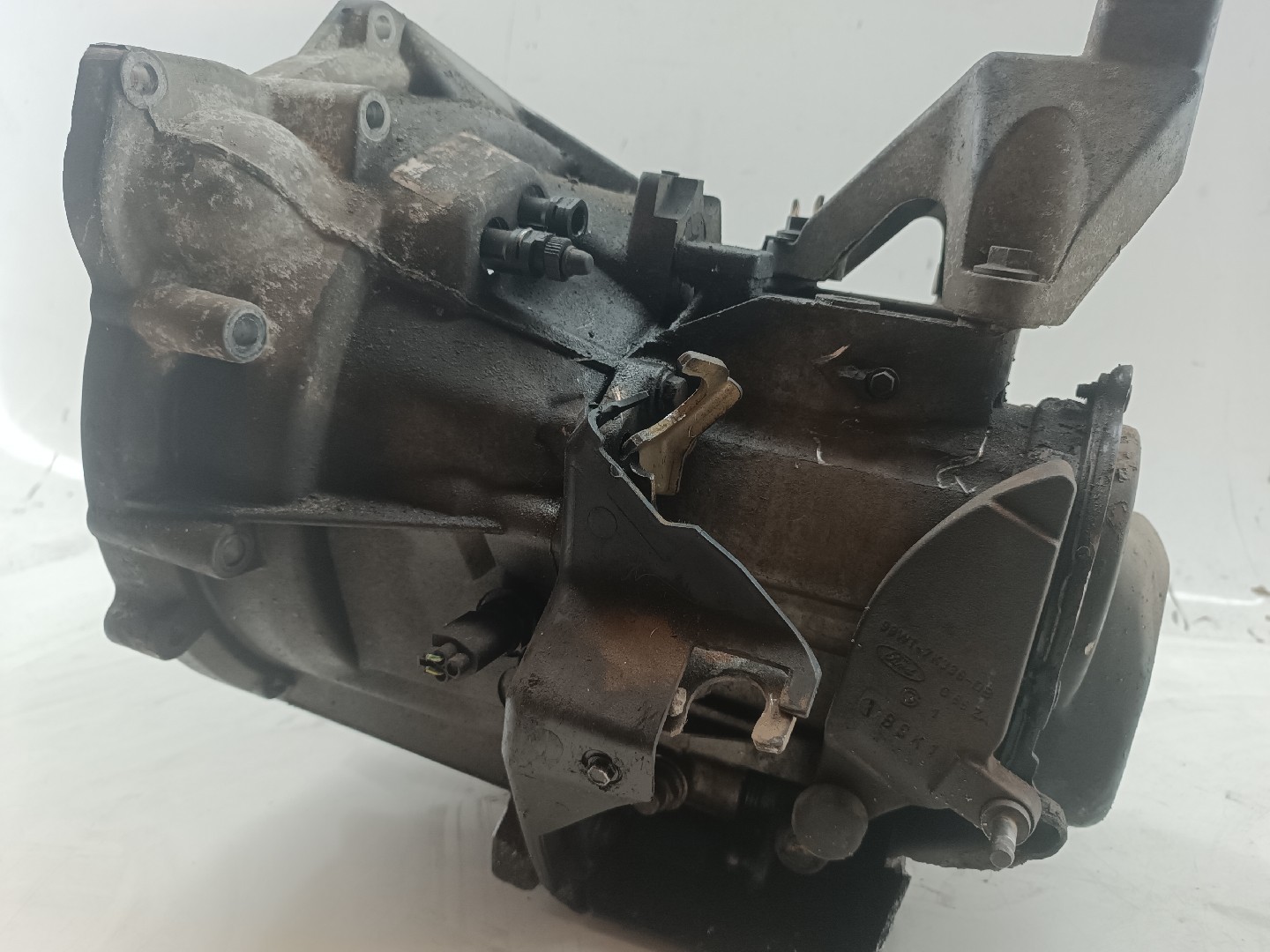 Caixa de Velocidades Manual FORD FOCUS Caixa/Combi (DNW) | 98 - 05 Imagem-2
