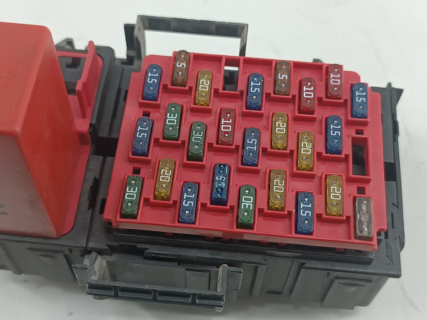 Caixa de fusíveis e relés FORD TRANSIT Caixa (FA_ _) | 00 - 06 Imagem-1