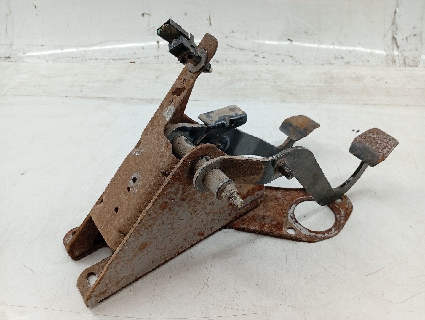 Pedal de embraiagem e travão FORD TRANSIT Caixa (FA_ _) | 00 - 06