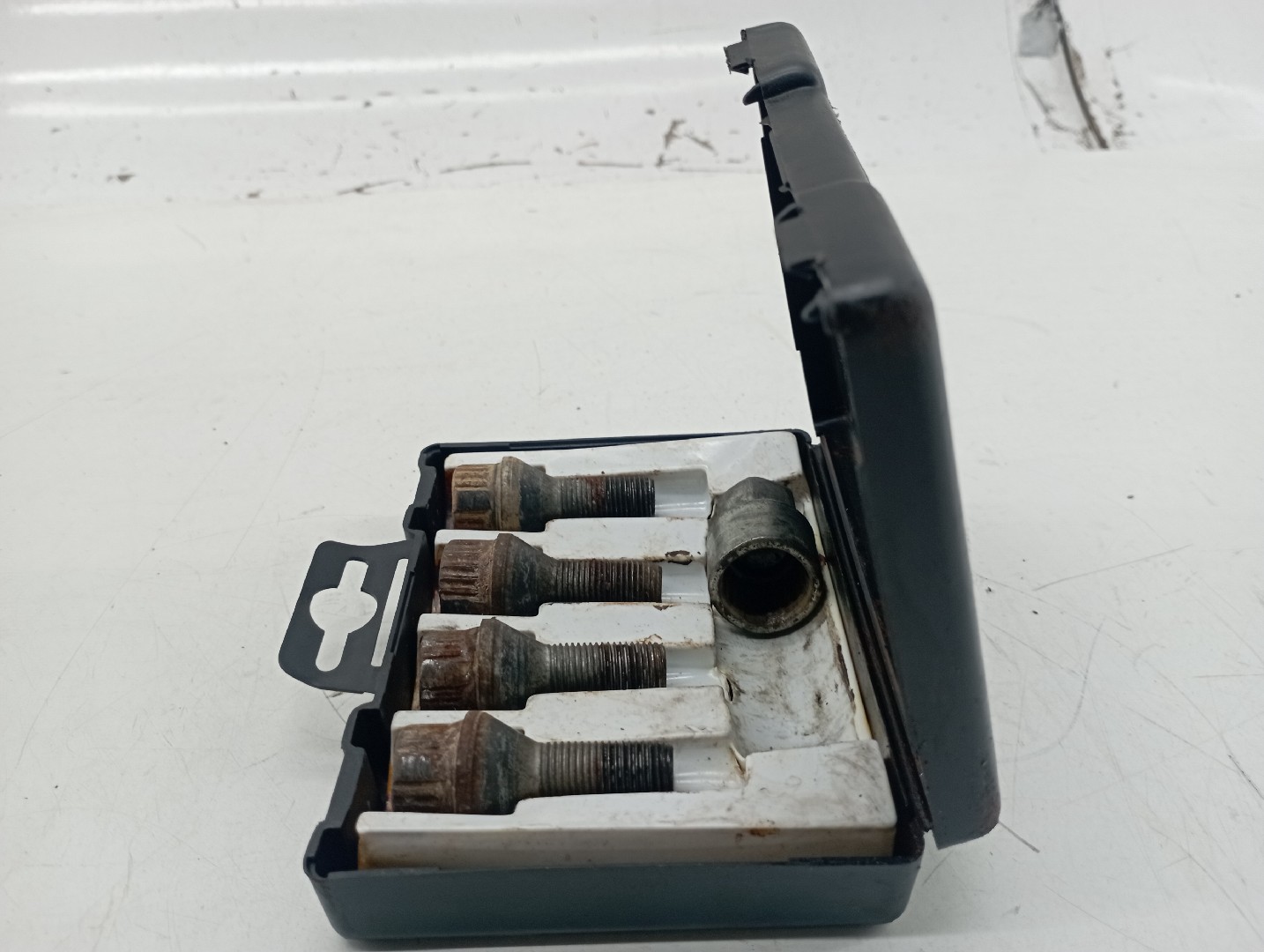 Kit pernos anti-roubo FIAT PUNTO (188_) | 99 - 12 Imagem-2