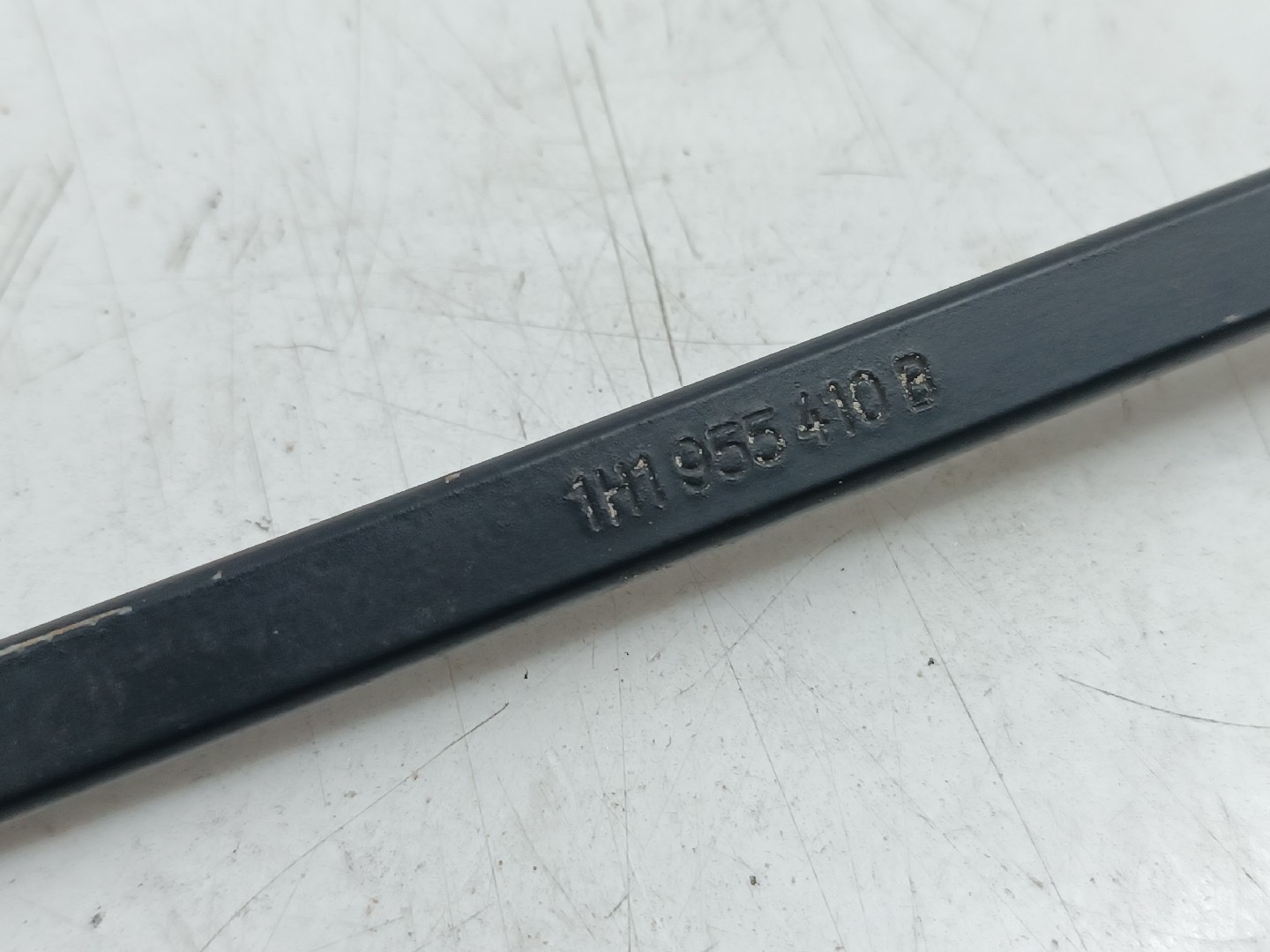 Braços das escovas frente VOLKSWAGEN GOLF III (1H1) | 91 - 98 Imagem-4