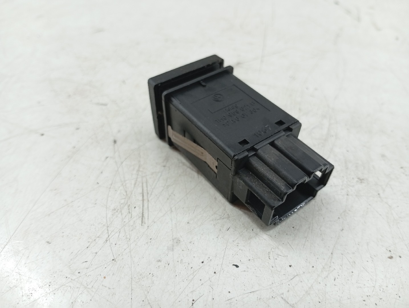 Botão desembaciador de vidro traseiro VOLKSWAGEN GOLF III (1H1) | 91 - 98 Imagem-1