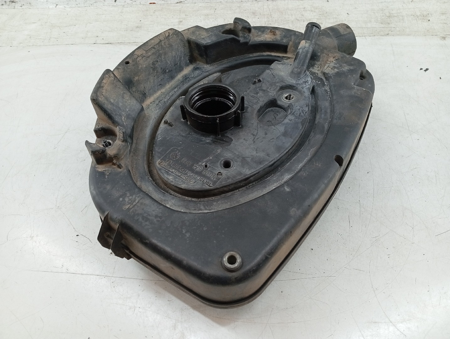 Caixa de filtro de ar VOLKSWAGEN GOLF III (1H1) | 91 - 98 Imagem-1