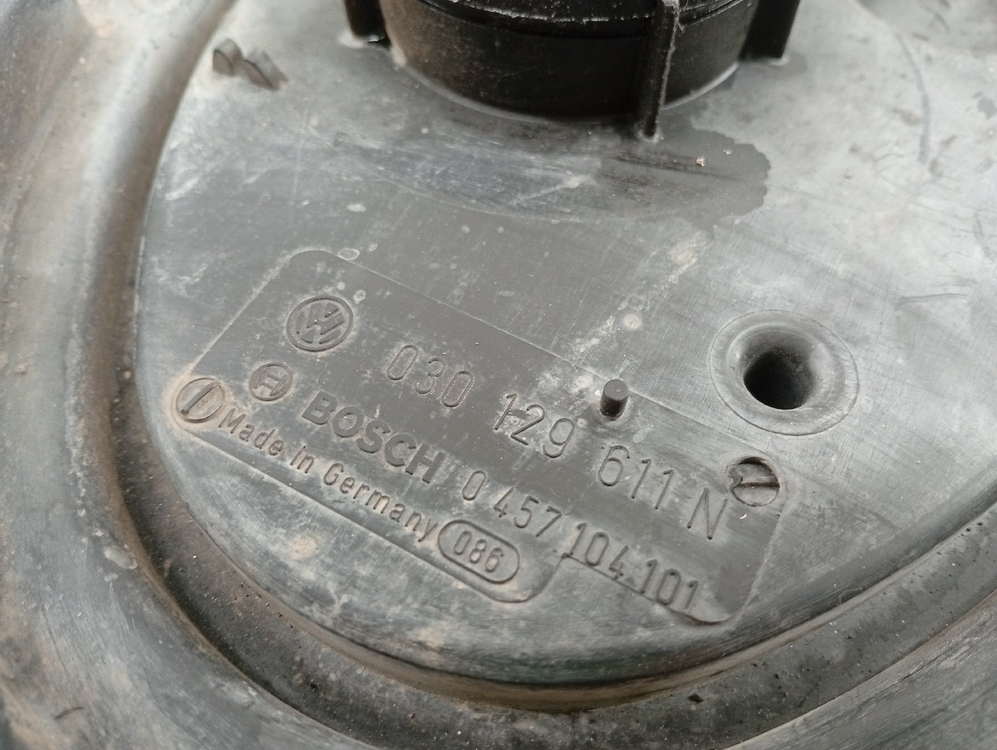 Caixa de filtro de ar VOLKSWAGEN GOLF III (1H1) | 91 - 98