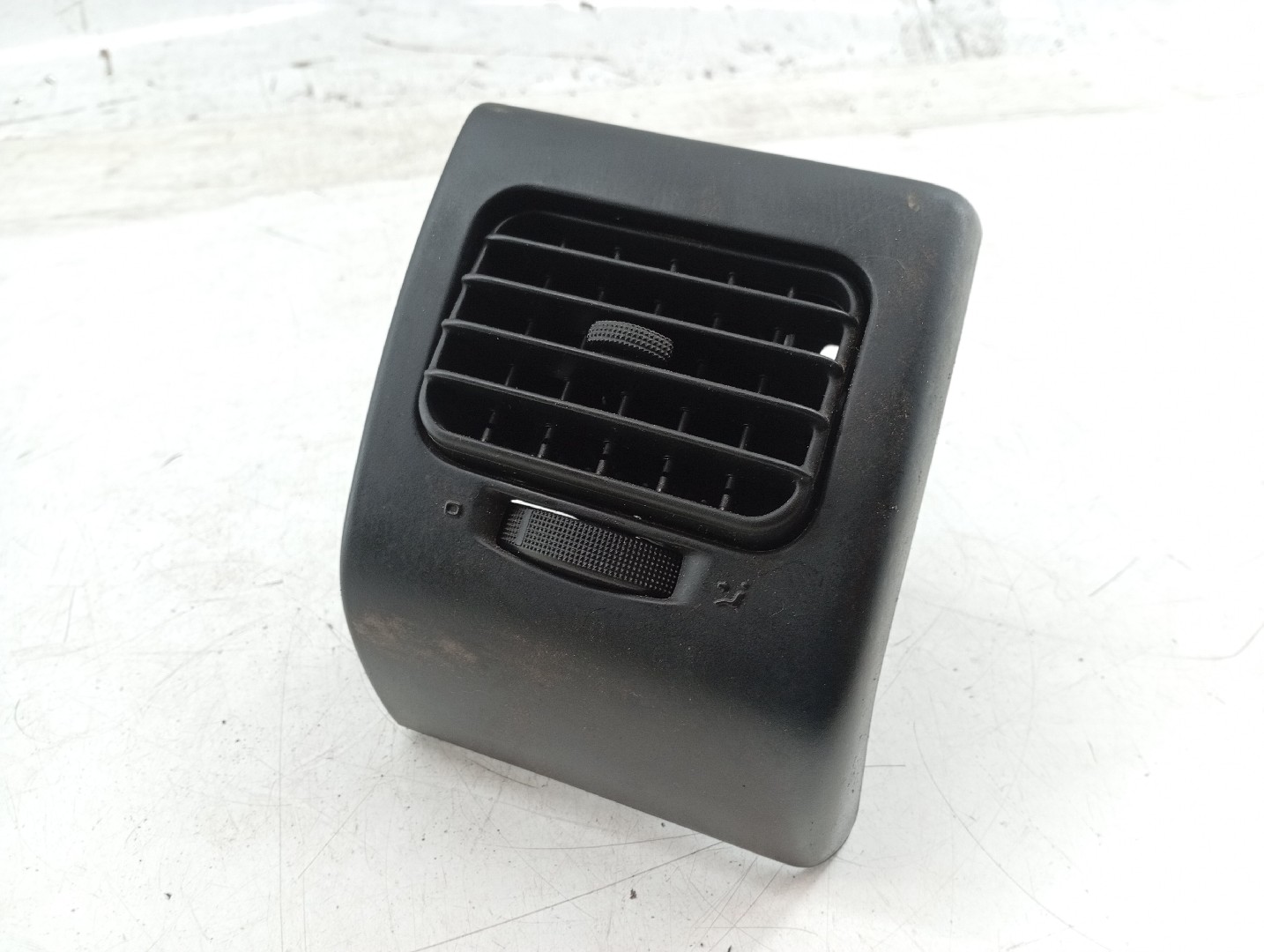 Difusor de ar VOLKSWAGEN GOLF III (1H1) | 91 - 98