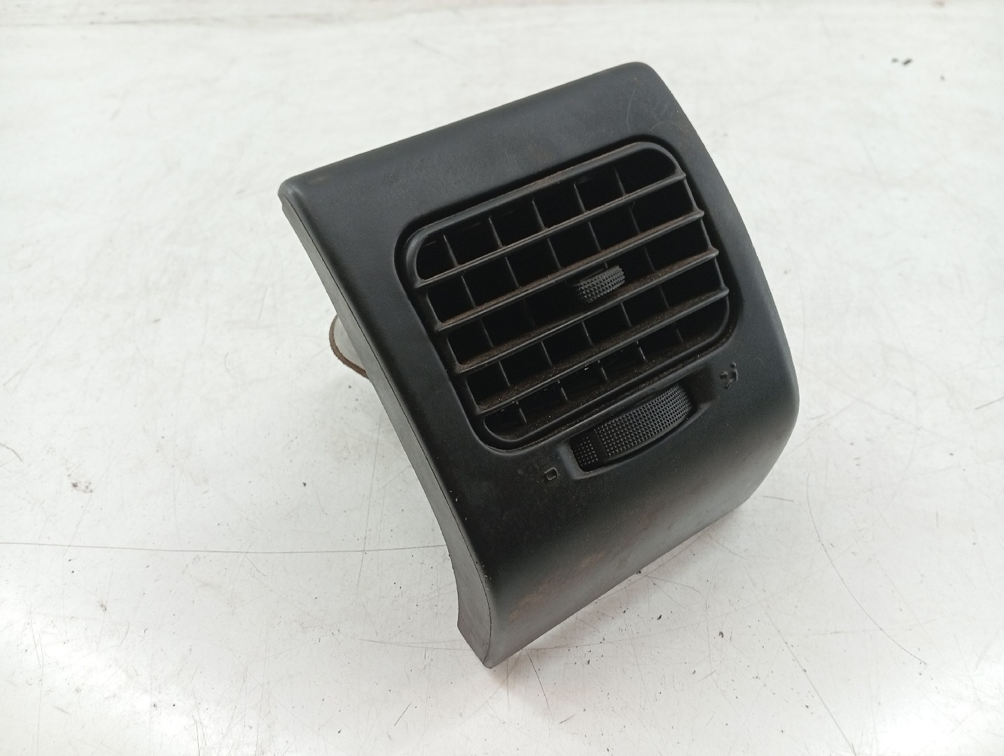 Difusor de ar VOLKSWAGEN GOLF III (1H1) | 91 - 98 Imagem-6