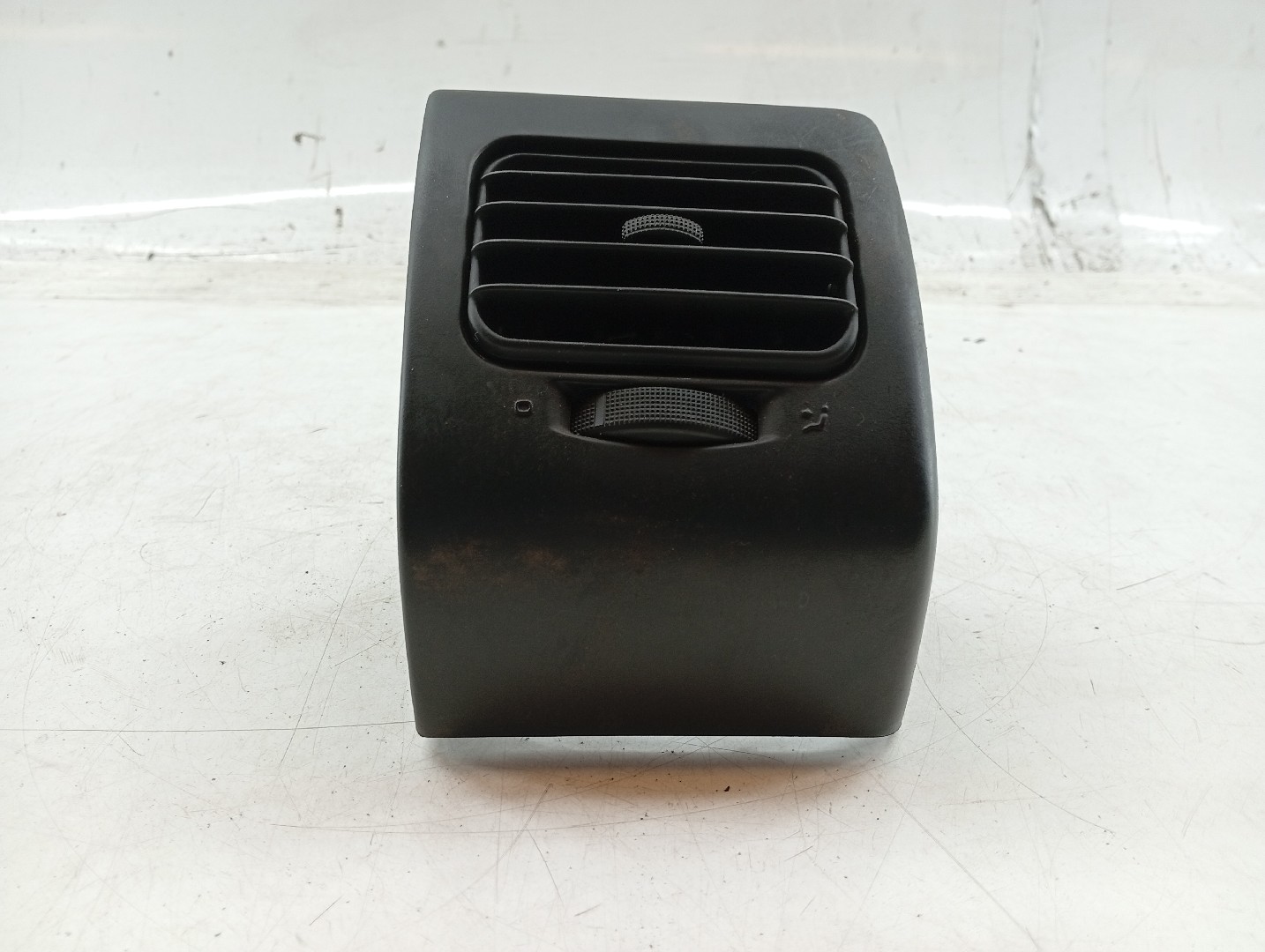 Difusor de ar VOLKSWAGEN GOLF III (1H1) | 91 - 98 Imagem-3