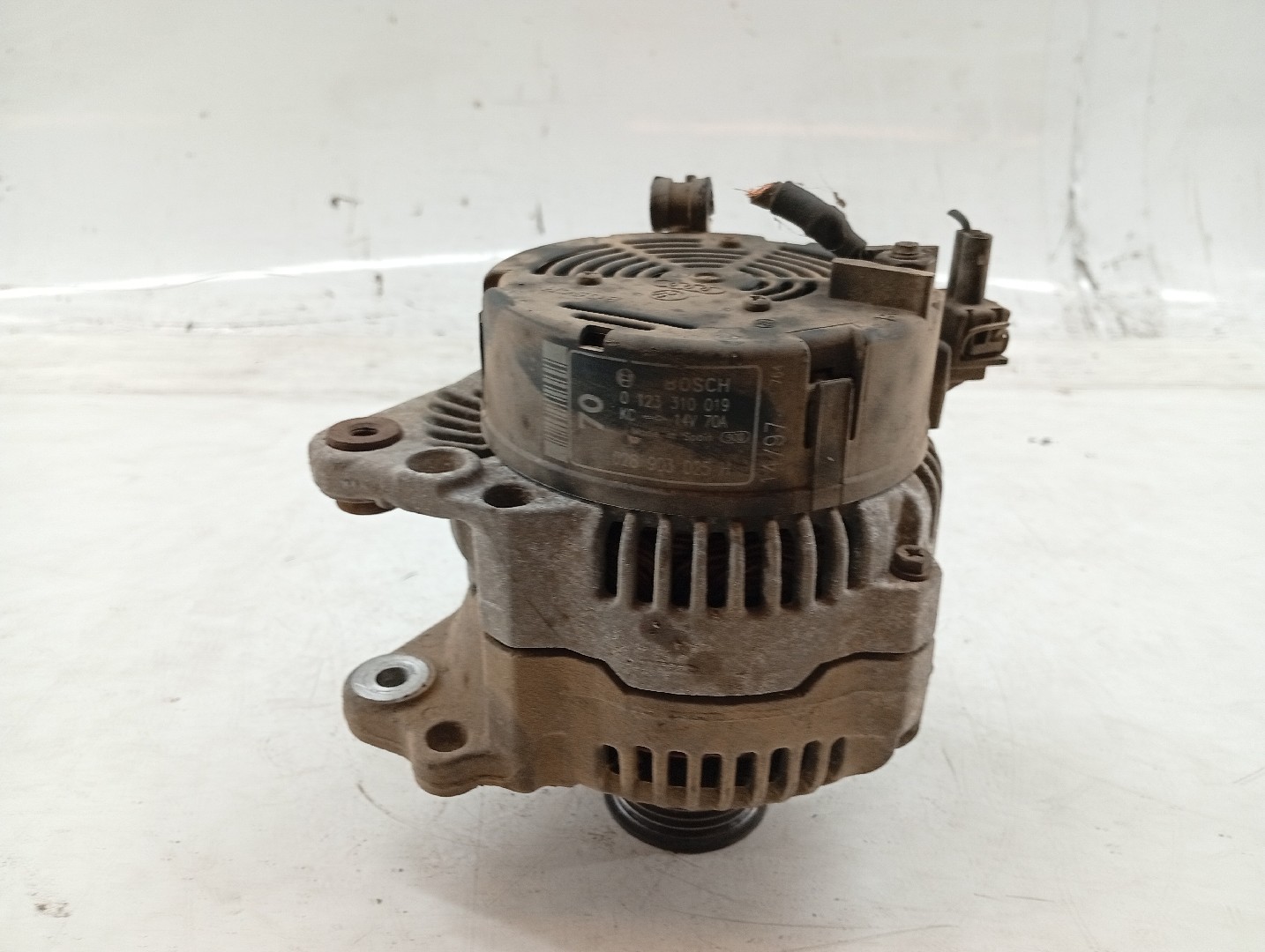 Alternador VOLKSWAGEN GOLF III (1H1) | 91 - 98