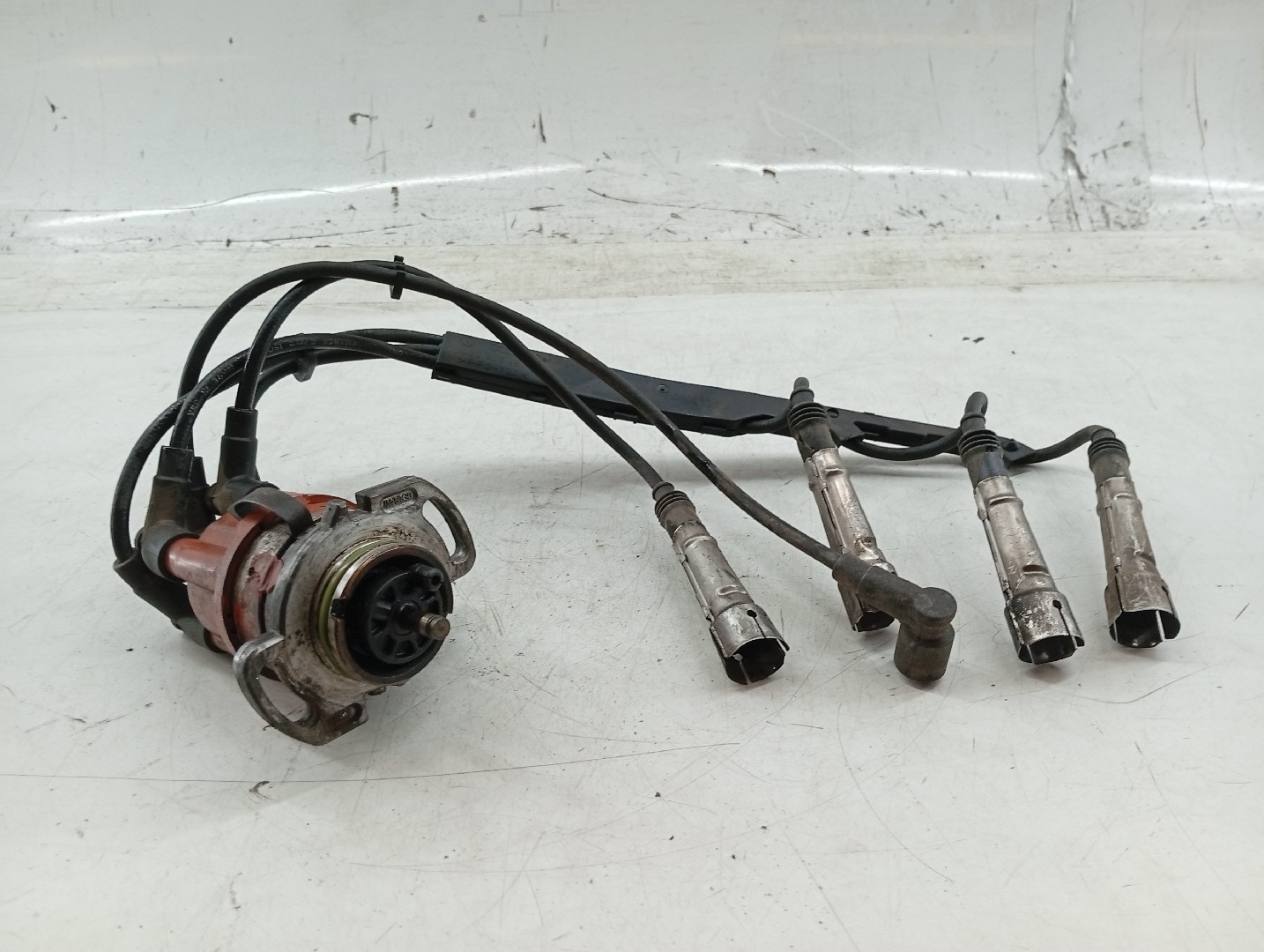 Distribuidor de Ignição VOLKSWAGEN GOLF III (1H1) | 91 - 98 Imagem-1